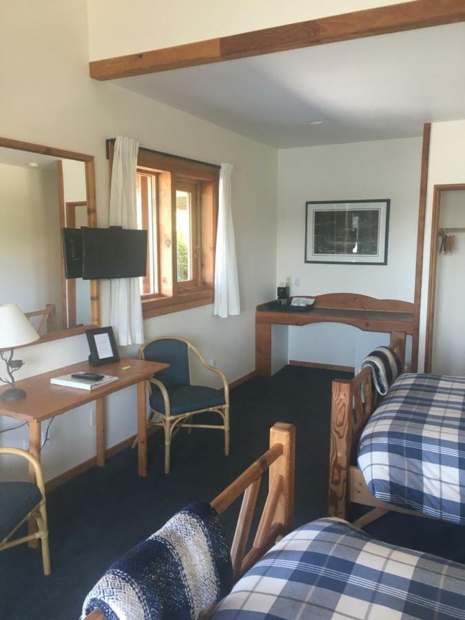 Arbutus Cove Guesthouse Metchosin Dış mekan fotoğraf